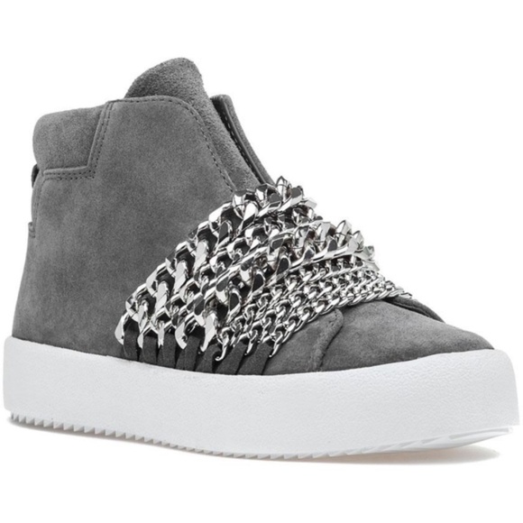 Kendall & Kylie Shoes - New Women’s Kendall + Kylie Gray Chain Link Suede Sneakers